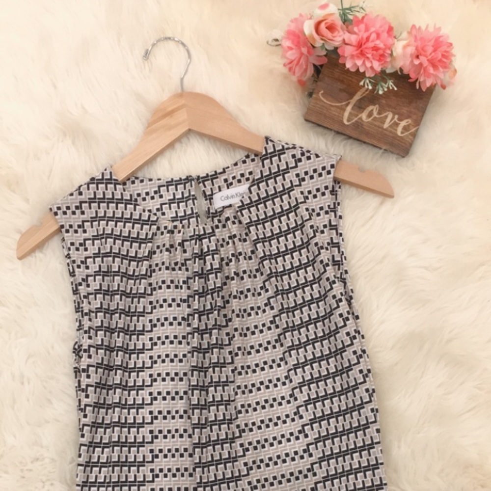 Calvin Klein top XS